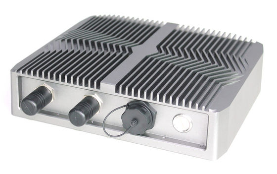Computador de secretária industrial de I3 I5 I7 RS232 4 USB, computador industrial Fanless da categoria IP67